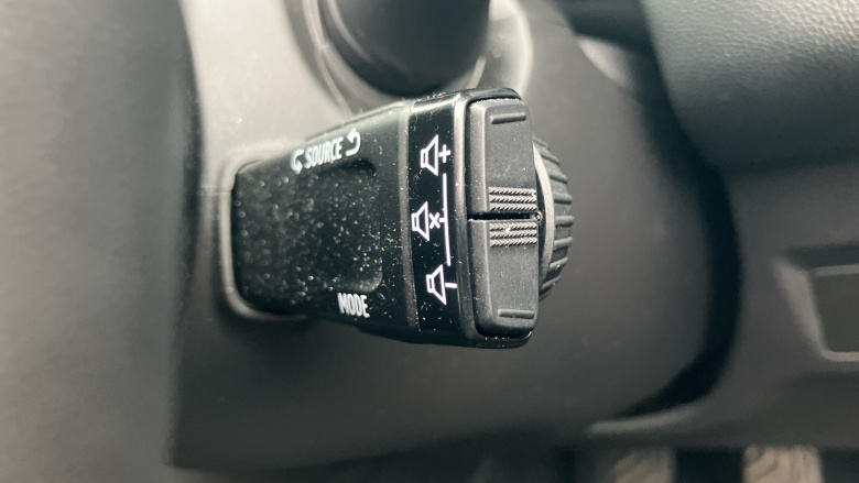 Renault Captur 1.0 TCE 90 Rive Gauche 5dr Petrol Hatchback